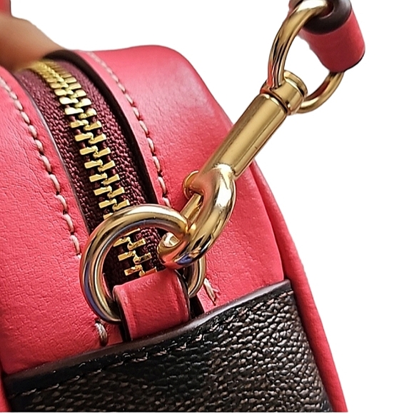 COACH VARSITY JAIME MOTIF MONOGRAM CANVAS WRISTLET NWT RARE NO LONGER MADE - Picture 9 of 13